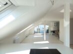 Küche mit Blick ins Wohnzimmer - Erstbezug nach umfangreicher Renovierung / Modernisierung!