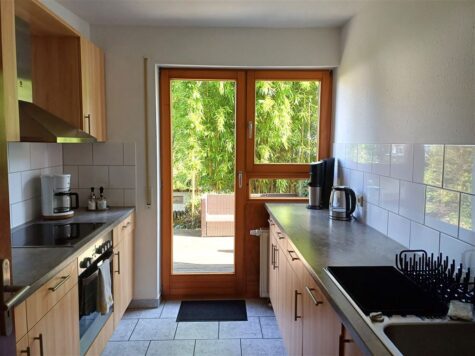 Gepflegte 2,5 Zimmer-Terrassenwohnung mit zwei Terrassen und großem Garten!, 70794 Filderstadt, Terrassenwohnung